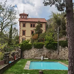 Al Bosc I Bones Vistes , Ribes De Freser España
